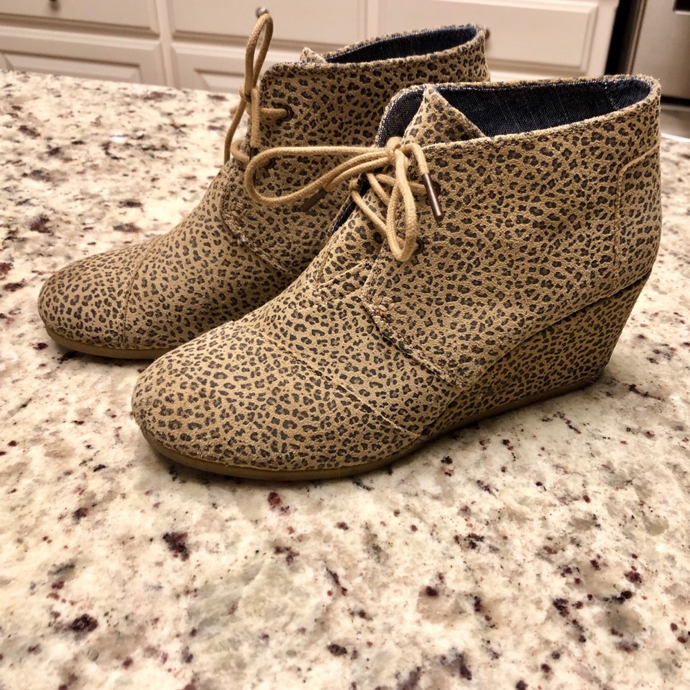 Toms wedges
